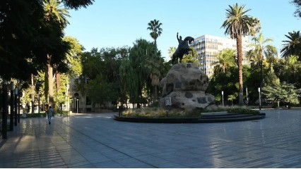 Buenos Aires y Mendoza: Caminando y Degustando el Malbec.