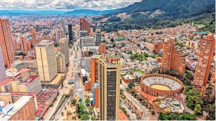 DÍA 1 CIUDAD DE ORIGEN - BOGOTÁ