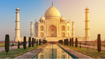 INDIA Y NEPAL: FUERTES Y TEMPLOS